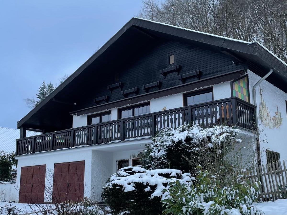 Ferienhaus Eifelblick Feusdorf エクステリア 写真